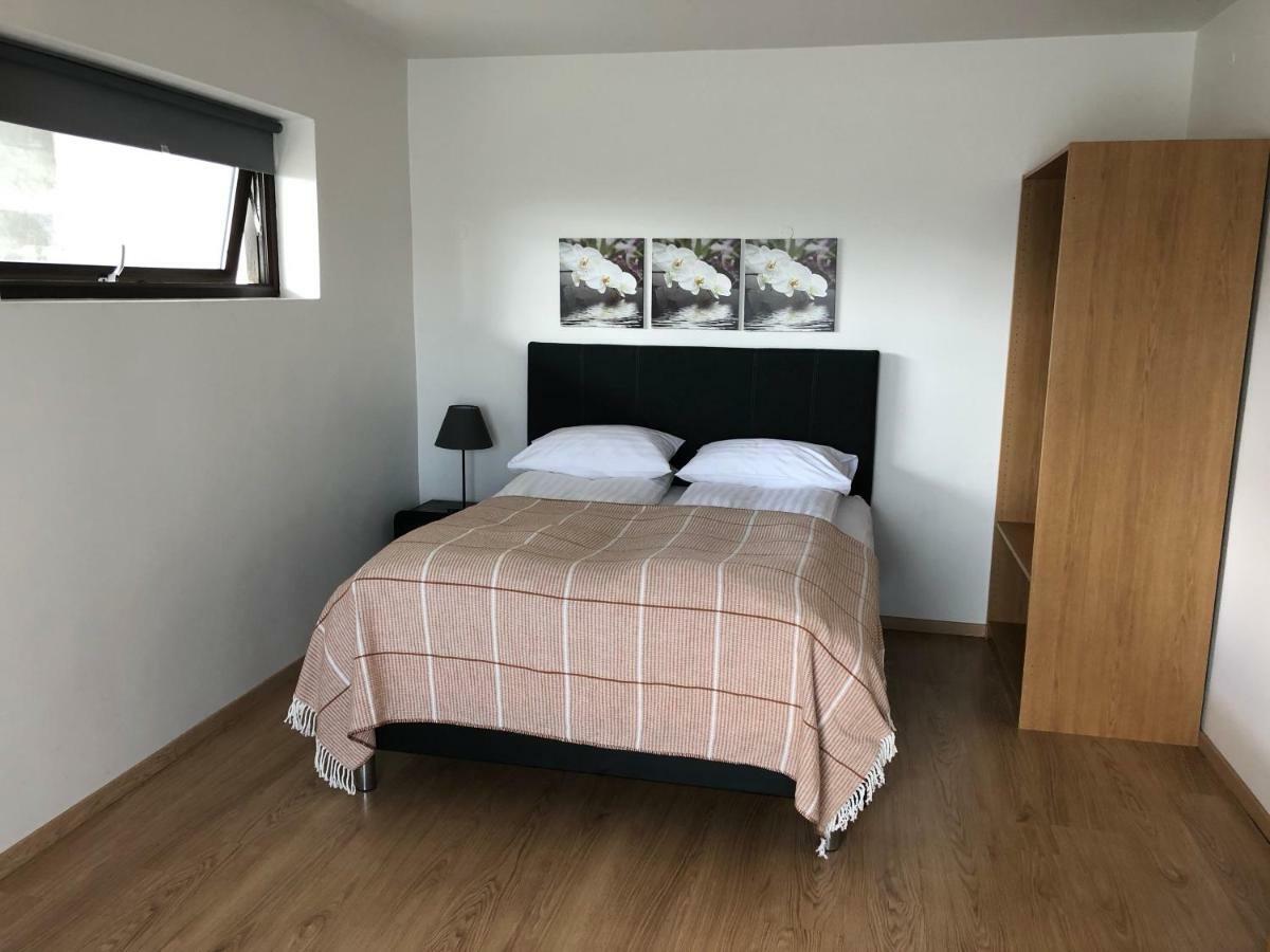 Melas 9 Guesthouse Keflavik Dış mekan fotoğraf