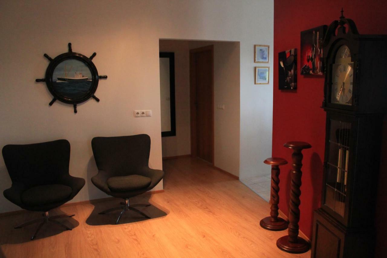 Melas 9 Guesthouse Keflavik Dış mekan fotoğraf