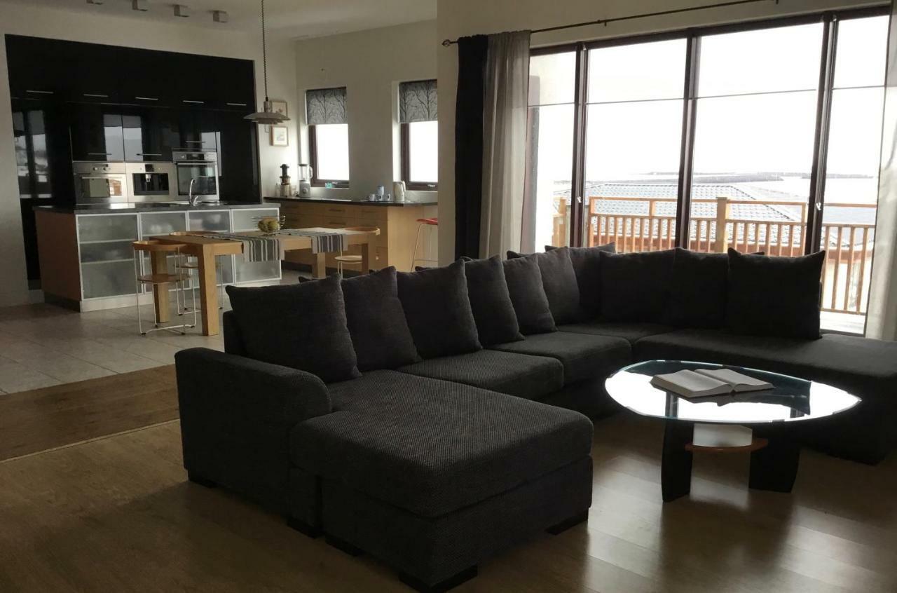 Melas 9 Guesthouse Keflavik Dış mekan fotoğraf