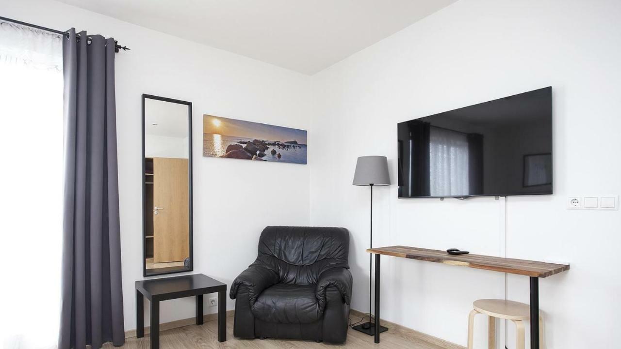 Melas 9 Guesthouse Keflavik Dış mekan fotoğraf